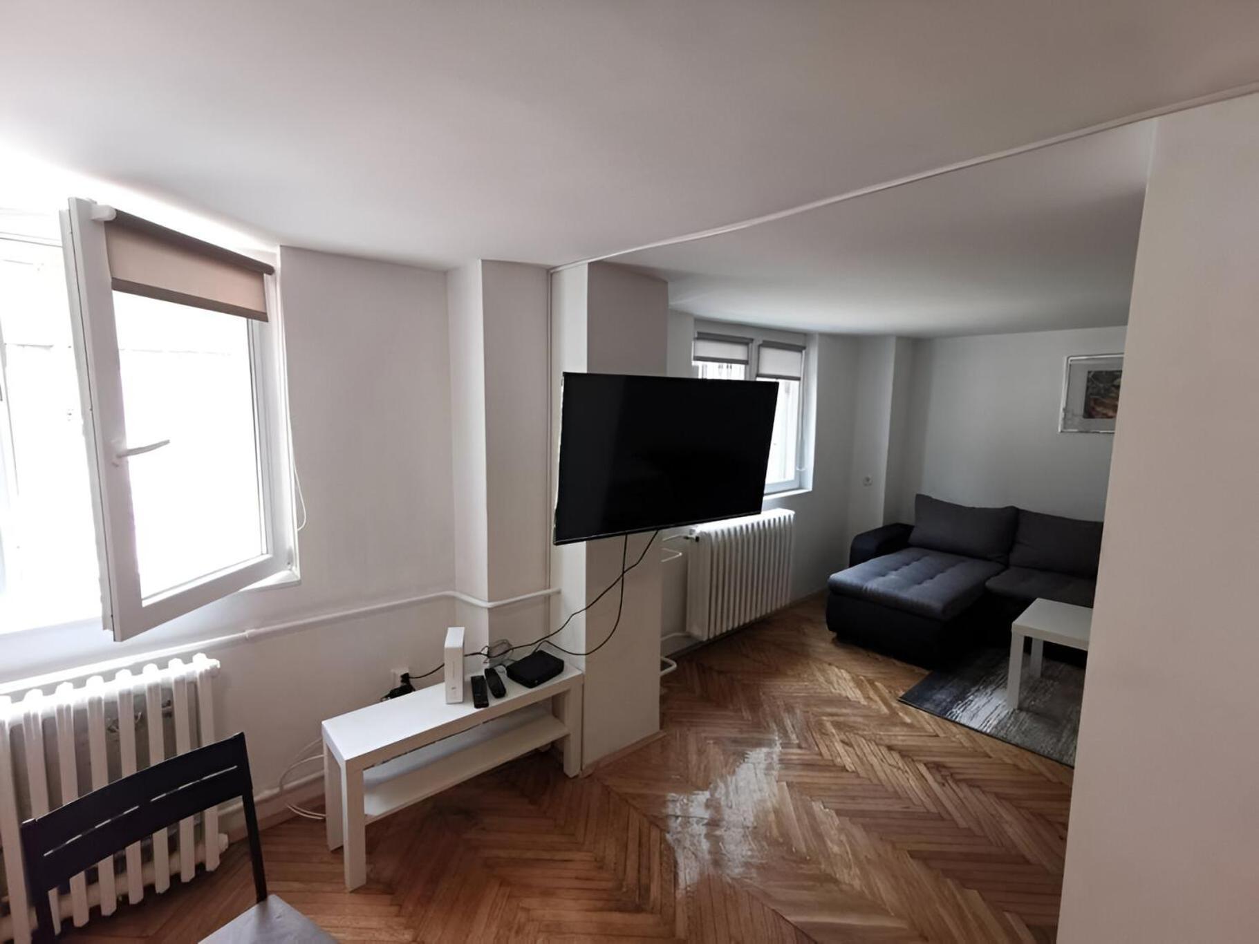 Nov Apartman U Mirnoj Ulici U Centru Beograda Екстер'єр фото